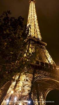 Tour Eiffel - Parc du Champ-de-Mars, Paris, Francia 640w