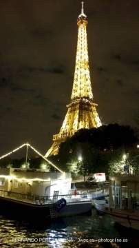 Torre Eiffel, Avenue Anatole France, Paris, Francia 640w