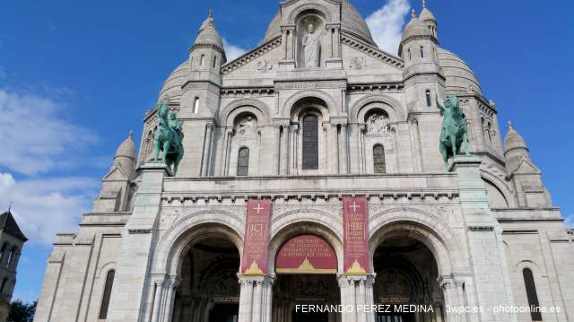 Basilica del Sacre Cœur, Rue du Chevalier de la Barre, Paris, Francia 640w
